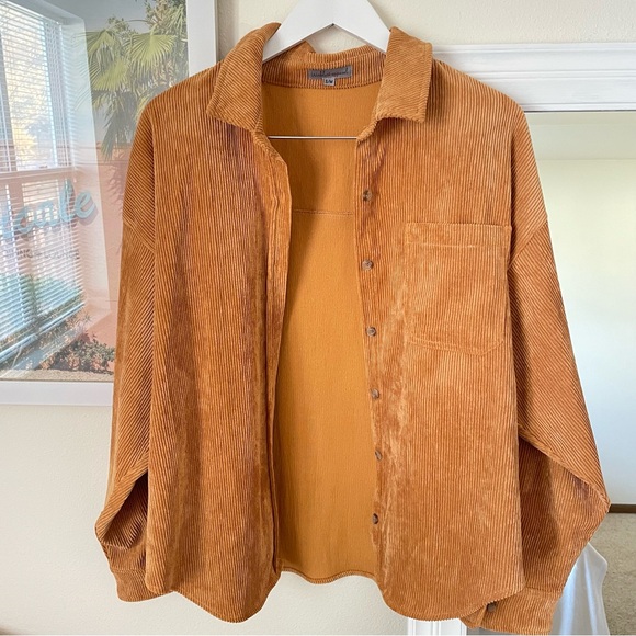 Vici Kamryn Corduroy Pocket Button Down Top Shacket - Picture 7 of 9